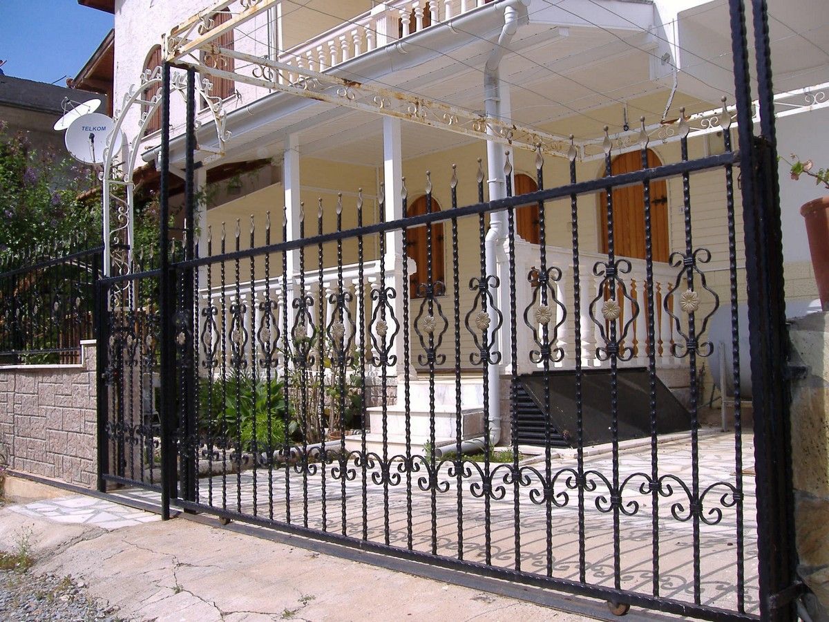 İzmir Torbalı "Tel - Çit"